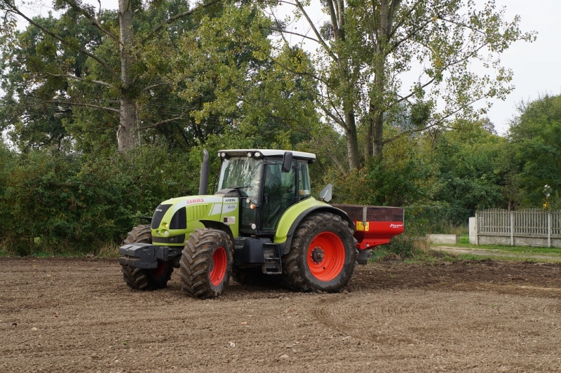 Claas Arion 640+kverneland Accord