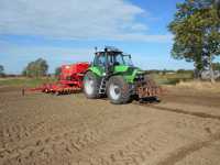 Deutz Fahr Agrotron M650 i Vaderstad Spirit 400