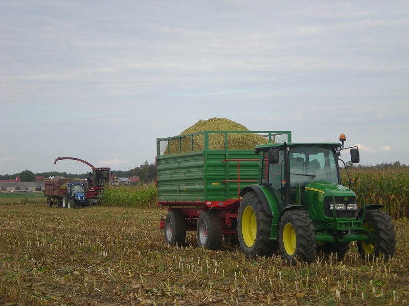 John Deere 5080R + Warfama T670