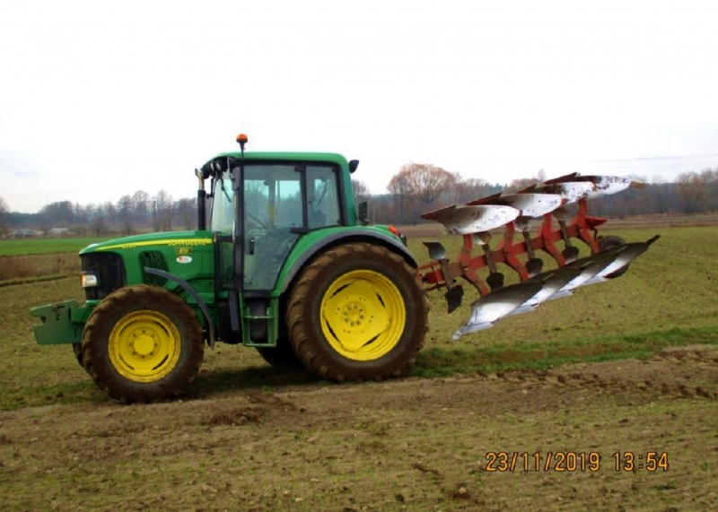 John Deere 6220 + Agrolux