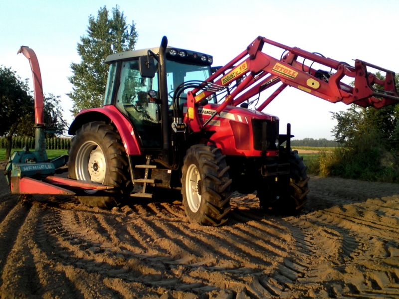 Massey Ferguson 5425