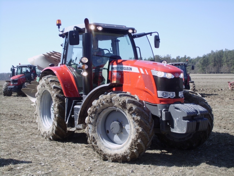 Massey Ferguson 7615