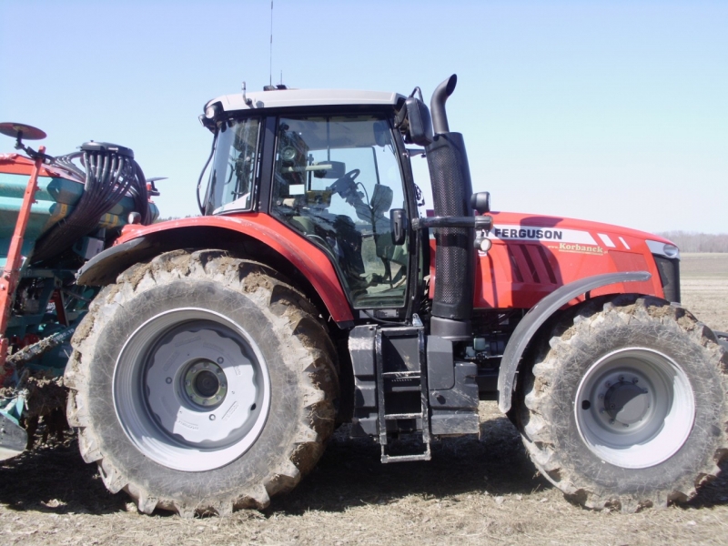 Massey Ferguson 7619