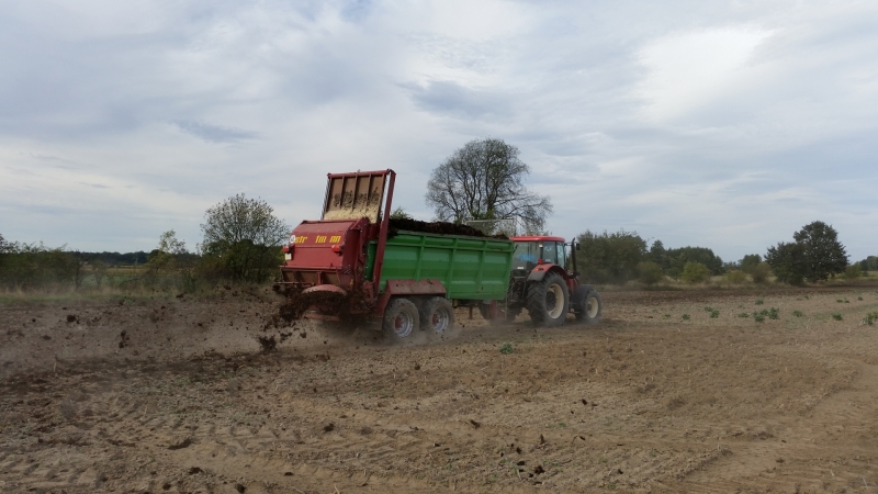 Zetor 11441 Forterra + Strautmann BE 1401