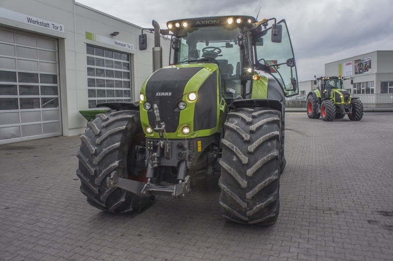 Claas Axion 950