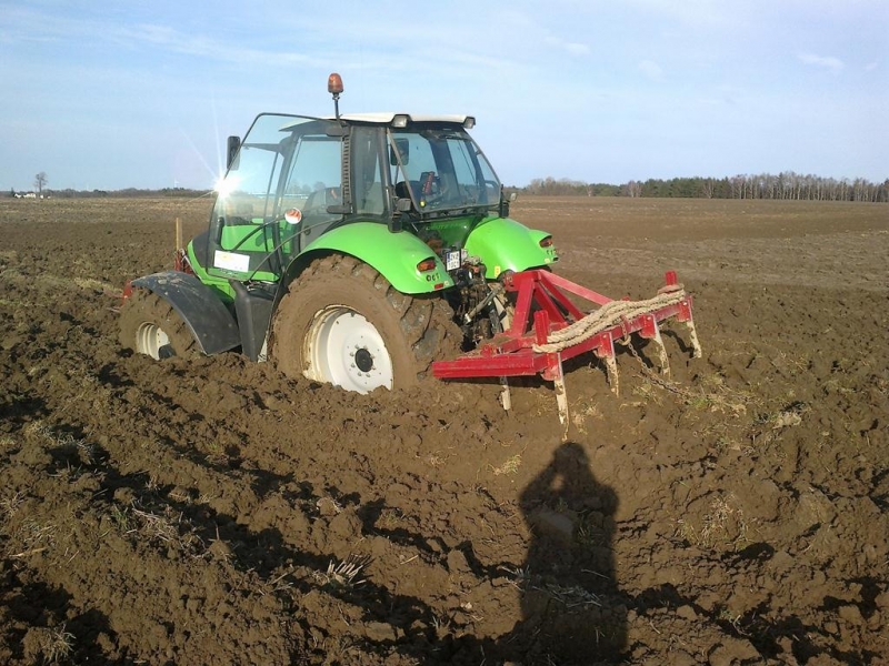 Deutz Fahr Agrotron M650 i głębosz Made in Garage