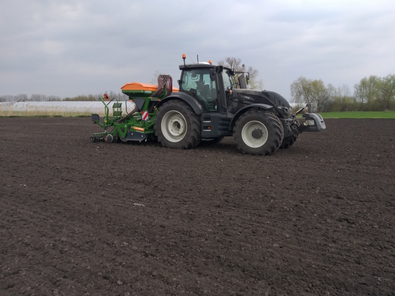 Valtra T254V+ Amazone AD-P