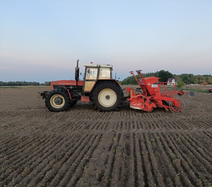 Zetor 16245 & Kuhn Integra 3003