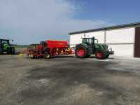 F1 824 + Vaderstad Spirit ST 400C