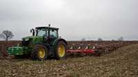 John Deere 6170R + Kuhn VM 153