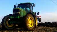 John Deere 6900