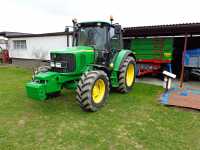 John Deere 6220