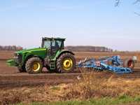 John Deere 8130