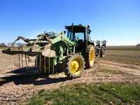 John Deere 3040