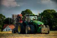 John Deere 8360R + Horsch Joker 6HD