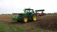 John Deere 6930