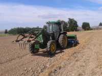 John Deere 3040