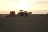 John Deere 7820 + Horsch Pronto 4 DC