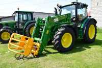 John Deere 6105R + H340