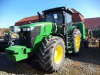 John Deere 7200R + John Deere 852