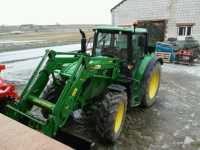 John Deere 6105m