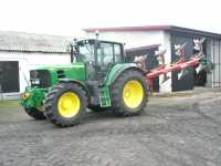 John Deere 6930