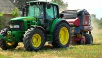 John Deere 6330