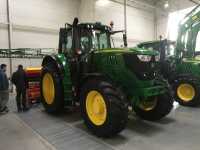 John Deere 6175M