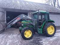 John Deere 6110