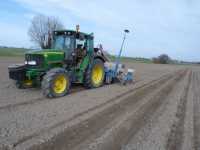 John Deere 6320+Monosem