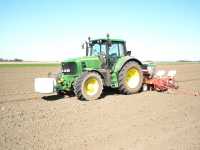 John Deere 6930