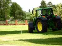 John Deere 6630