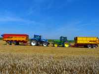 John Deere 6810+Tandem vs New Holland TVT190+ Roelama