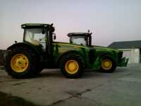 John Deere 8245 R