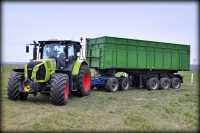 Claas Arion 640