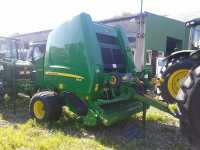 John Deere 854