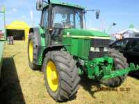 John Deere 6610