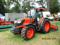 Kubota M8560