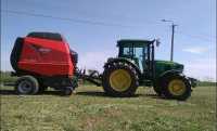 John Deere 6430 i Kuhn 2160