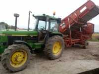 John Deere 3050T i Grimme SL 750