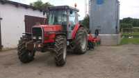 MF 3095 i Agro-Masz BT30