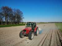 Massey Ferguson 5435 & Monosem