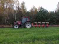 Valtra N111 & Kuhn