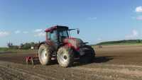 Valtra C120 i Unia Ares