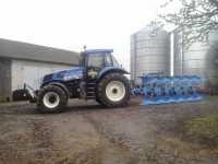 New Holland T8.275