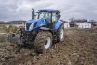 New Holland T7030 AC