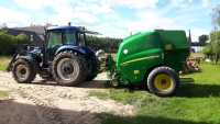 New Holland TD80D Plus & John Deere F440M