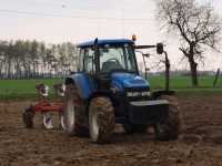 New Holland TM 120 + Vogel&Noot MS950