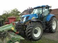 New Holland T7030 AutoCommand + Krone AFL283 CV