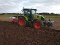 Claas Arion 440